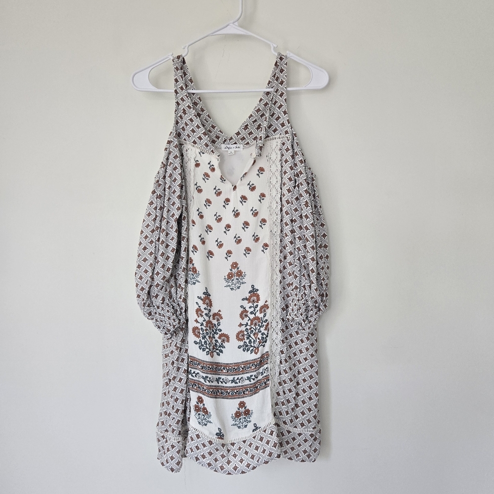 NWT Skylar & Jade Floral Crochet Dress